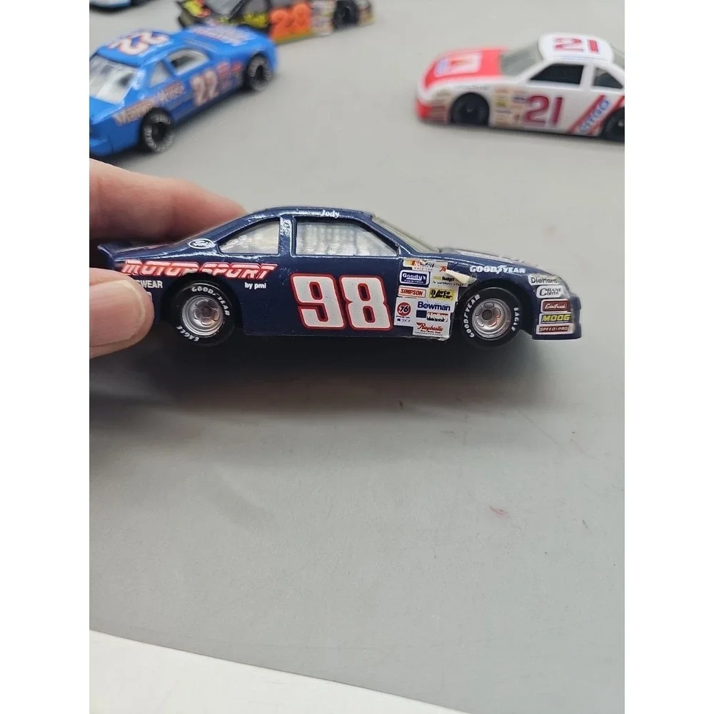 1:43 Racing Champions NASCAR Lot Of 5  1991 Ford‎ #89 Evinrude Jim Sauter 28 22